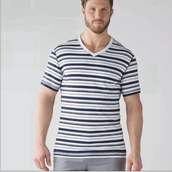 Lululemon 5 Year Basic Tee Striped V Neck Size Medium - Picture 1 of 10
